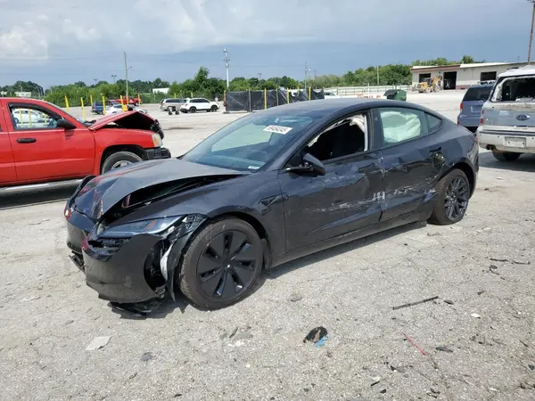 5YJ3E1EA0SF983739 2025 TESLA MODEL 3 - Image 1