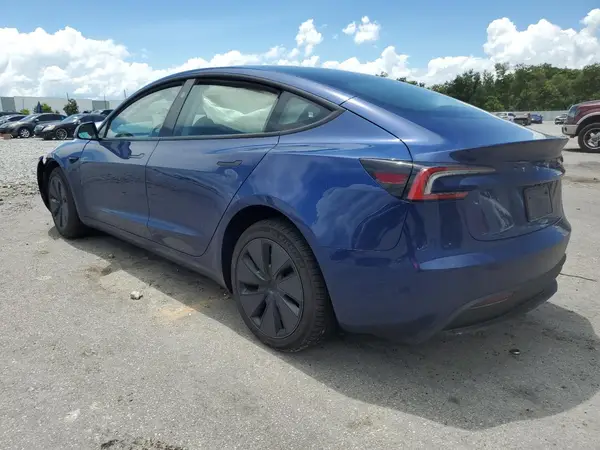 5YJ3E1EA0SF983837 2025 TESLA MODEL 3 - Image 2