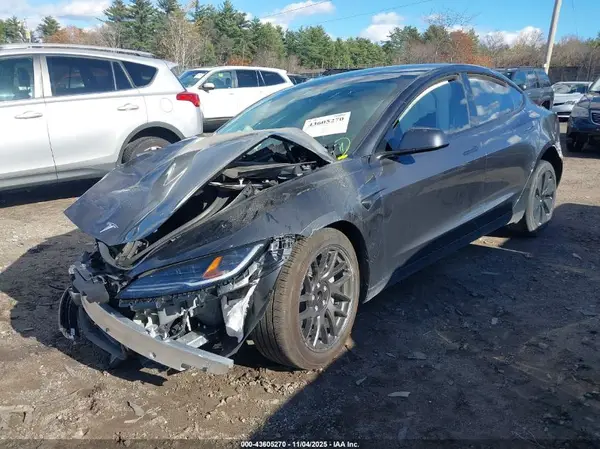 5YJ3E1EA0SF991193 2025 TESLA MODEL 3 - Image 2