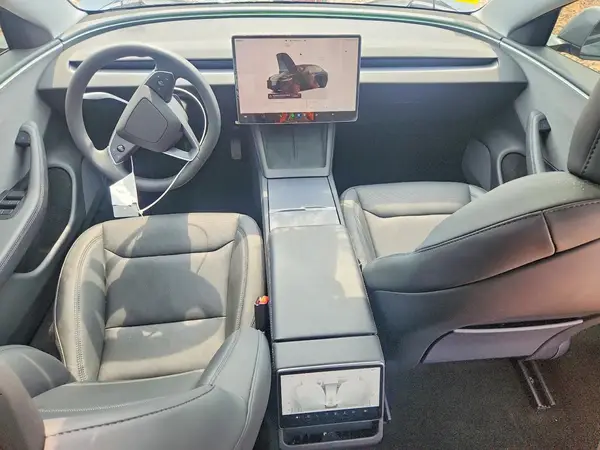 5YJ3E1EA0TF117816 2026 TESLA MODEL 3 - Image 8