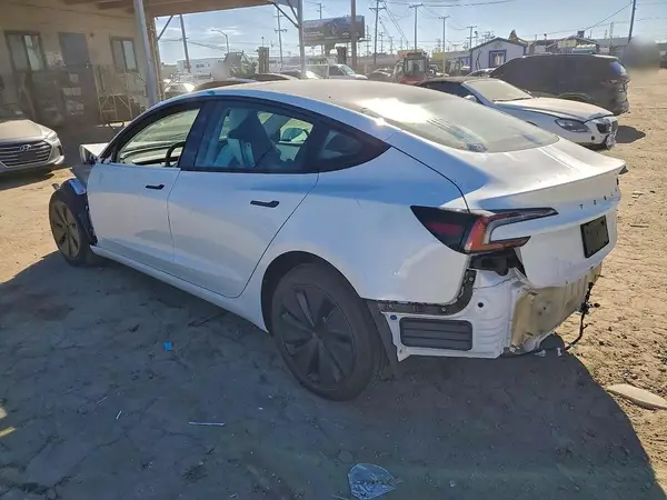 5YJ3E1EA0TF121820 2026 TESLA MODEL 3 - Image 2