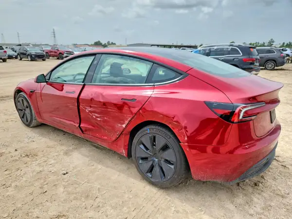 5YJ3E1EA0TF143879 2026 TESLA MODEL 3 - Image 2