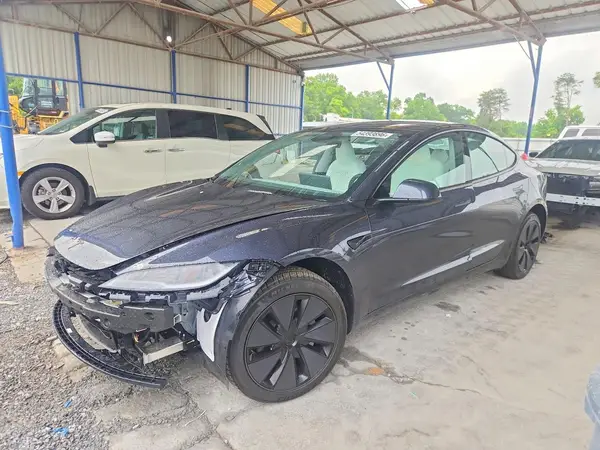 5YJ3E1EA0TF166398 2025 TESLA MODEL 3 - Image 1