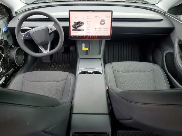 5YJ3E1EA0TF192919 2026 TESLA MODEL 3 - Image 8