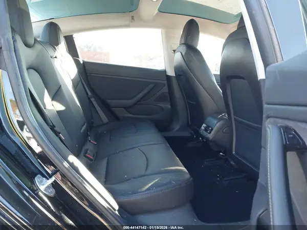 5YJ3E1EA1HF002181 2017 TESLA MODEL 3 - Image 8