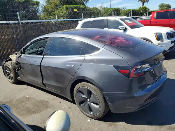 5YJ3E1EA1HF002214 2017 TESLA MODEL 3 - Image 2