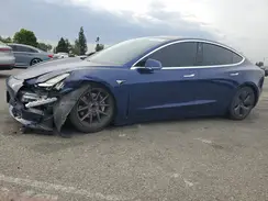5YJ3E1EA1JF003028 2018 TESLA MODEL 3