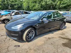 5YJ3E1EA1JF003918 2018 TESLA MODEL 3