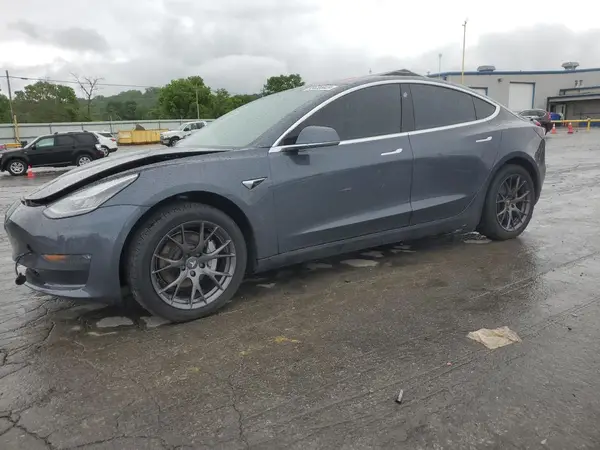 5YJ3E1EA1JF005118 2018 TESLA MODEL 3 - Image 1