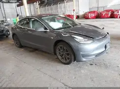 5YJ3E1EA1JF006866 2018 TESLA MODEL 3