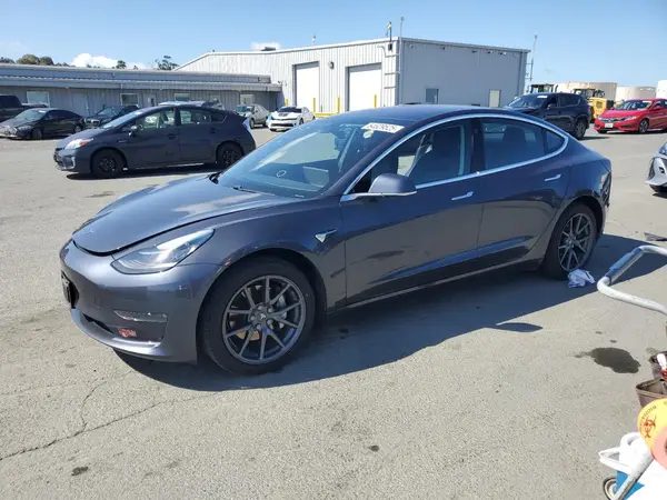 5YJ3E1EA1JF006964 2018 TESLA MODEL 3 - Image 1