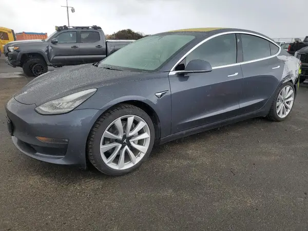 5YJ3E1EA1JF009430 2018 TESLA MODEL 3 - Image 1