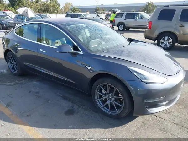 5YJ3E1EA1JF010254 2018 TESLA MODEL 3 - Image 1