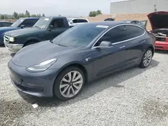 5YJ3E1EA1JF010853 2018 TESLA MODEL 3