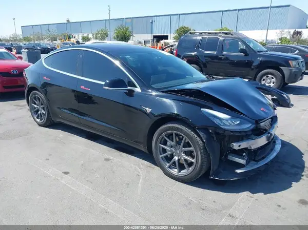 5YJ3E1EA1JF011422 2018 TESLA MODEL 3 - Image 1