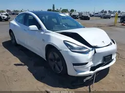5YJ3E1EA1JF011873 2018 TESLA MODEL 3