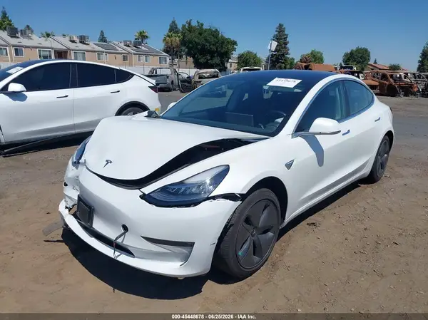 5YJ3E1EA1JF011873 2018 TESLA MODEL 3 - Image 2