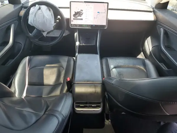 5YJ3E1EA1JF012635 2018 TESLA MODEL 3 - Image 8
