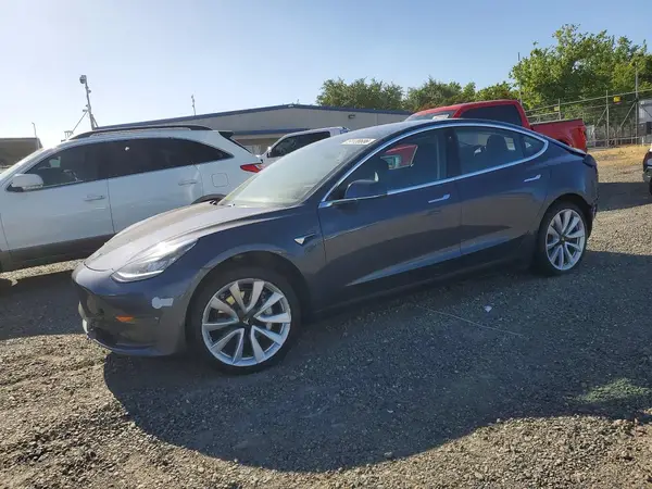 5YJ3E1EA1JF013462 2018 TESLA MODEL 3 - Image 1