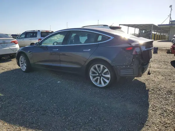 5YJ3E1EA1JF013462 2018 TESLA MODEL 3 - Image 2