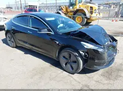5YJ3E1EA1JF013882 2018 TESLA MODEL 3