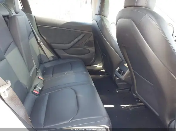 5YJ3E1EA1JF013882 2018 TESLA MODEL 3 - Image 8