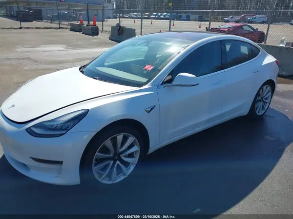 5YJ3E1EA1JF015857 2018 TESLA MODEL 3 - Image 2