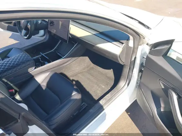 5YJ3E1EA1JF015857 2018 TESLA MODEL 3 - Image 8