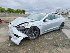 5YJ3E1EA1JF016538 2018 TESLA MODEL 3