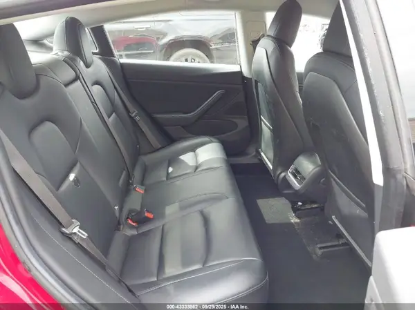 5YJ3E1EA1JF016832 2018 TESLA MODEL 3 - Image 8