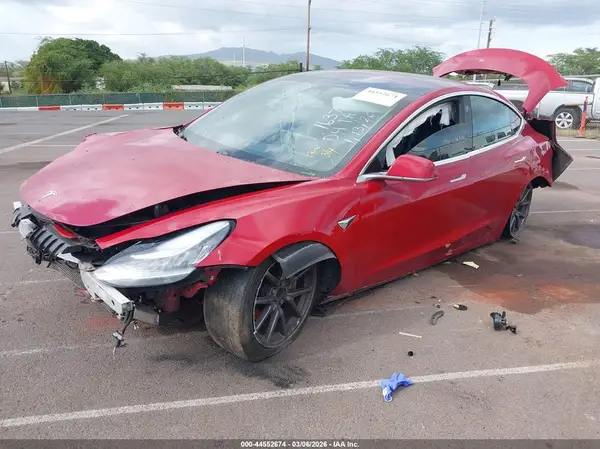 5YJ3E1EA1JF019231 2018 TESLA MODEL 3 - Image 2