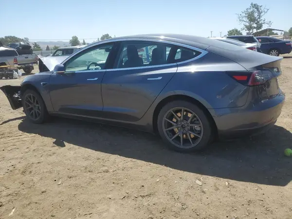 5YJ3E1EA1JF020024 2018 TESLA MODEL 3 - Image 2