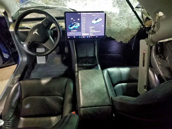 5YJ3E1EA1JF020962 2018 TESLA MODEL 3 - Image 8