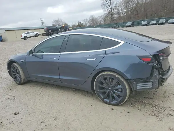 5YJ3E1EA1JF021531 2018 TESLA MODEL 3 - Image 2