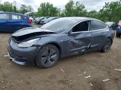 5YJ3E1EA1JF021562 2018 TESLA MODEL 3