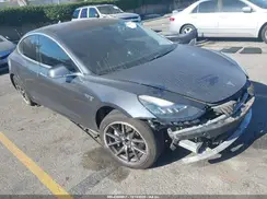 5YJ3E1EA1JF021691 2018 TESLA MODEL 3