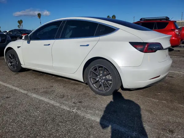 5YJ3E1EA1JF022999 2018 TESLA MODEL 3 - Image 2