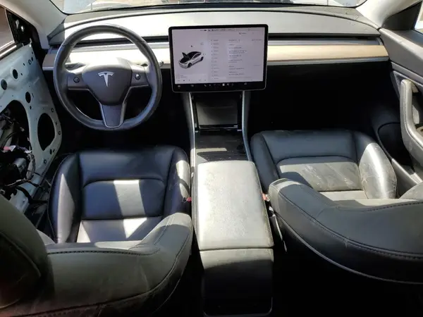 5YJ3E1EA1JF023019 2018 TESLA MODEL 3 - Image 8
