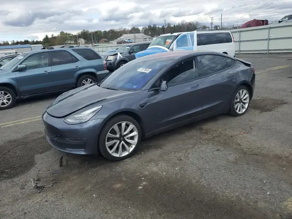 5YJ3E1EA1JF024056 2018 TESLA MODEL 3 - Image 1