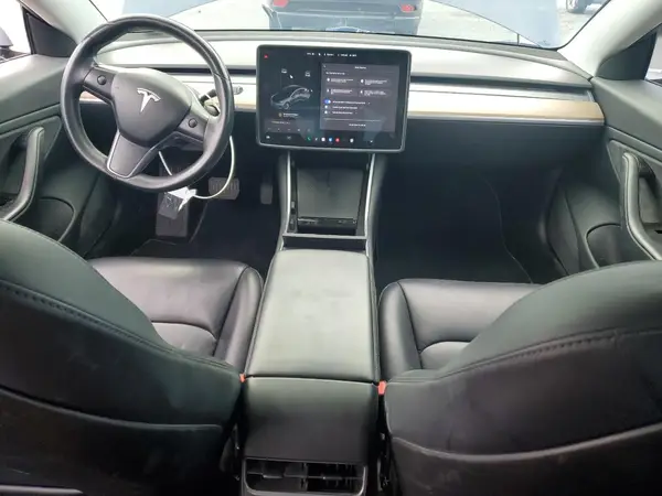 5YJ3E1EA1JF024056 2018 TESLA MODEL 3 - Image 8