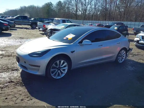 5YJ3E1EA1JF024252 2018 TESLA MODEL 3 - Image 2