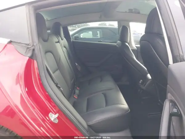 5YJ3E1EA1JF026020 2018 TESLA MODEL 3 - Image 8