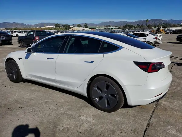 5YJ3E1EA1JF026289 2018 TESLA MODEL 3 - Image 2