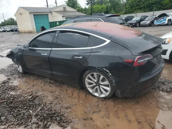 5YJ3E1EA1JF026390 2018 TESLA MODEL 3 - Image 2