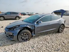 5YJ3E1EA1JF030486 2018 TESLA MODEL 3