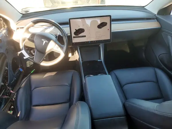 5YJ3E1EA1JF031220 2018 TESLA MODEL 3 - Image 8
