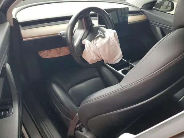 5YJ3E1EA1JF031329 2018 TESLA MODEL 3 - Image 8