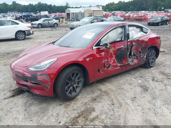 5YJ3E1EA1JF032450 2018 TESLA MODEL 3 - Image 2
