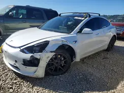 5YJ3E1EA1JF032688 2018 TESLA MODEL 3