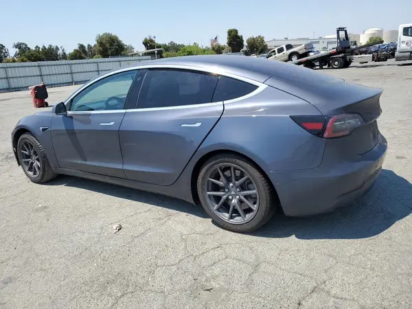 5YJ3E1EA1JF033887 2018 TESLA MODEL 3 - Image 2